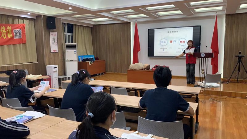 全媒体运营师证书，含金量几何？**